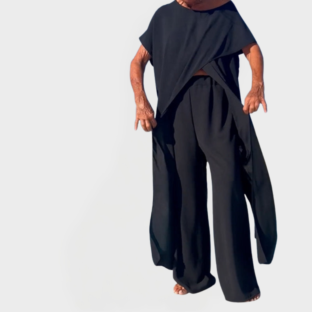 Set with Top and Pants in Solid Color with Décolleté