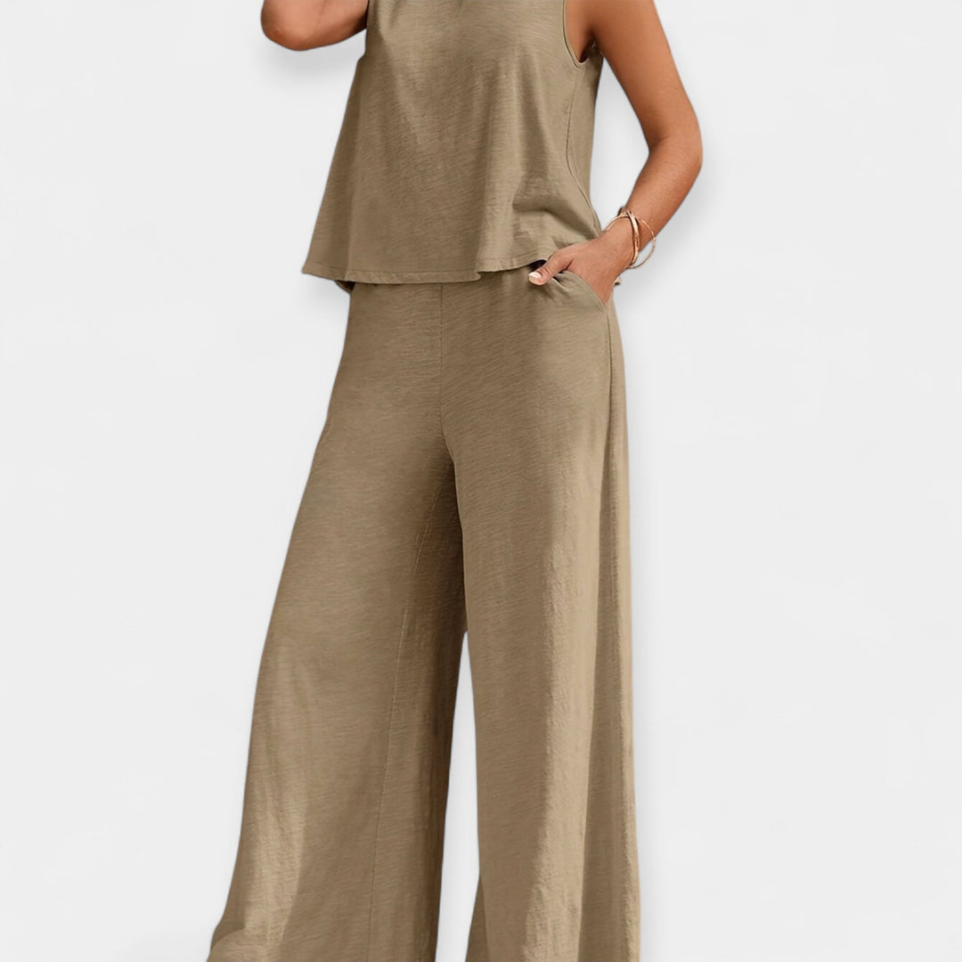 Set of Sleeveless Top and Wide Pants