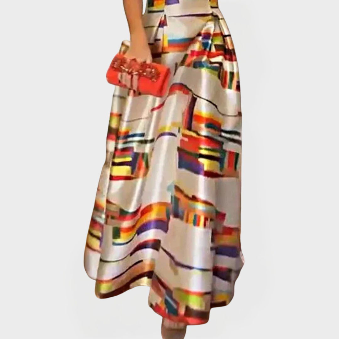 Long Dress with Geometric Patterns and Modern Line