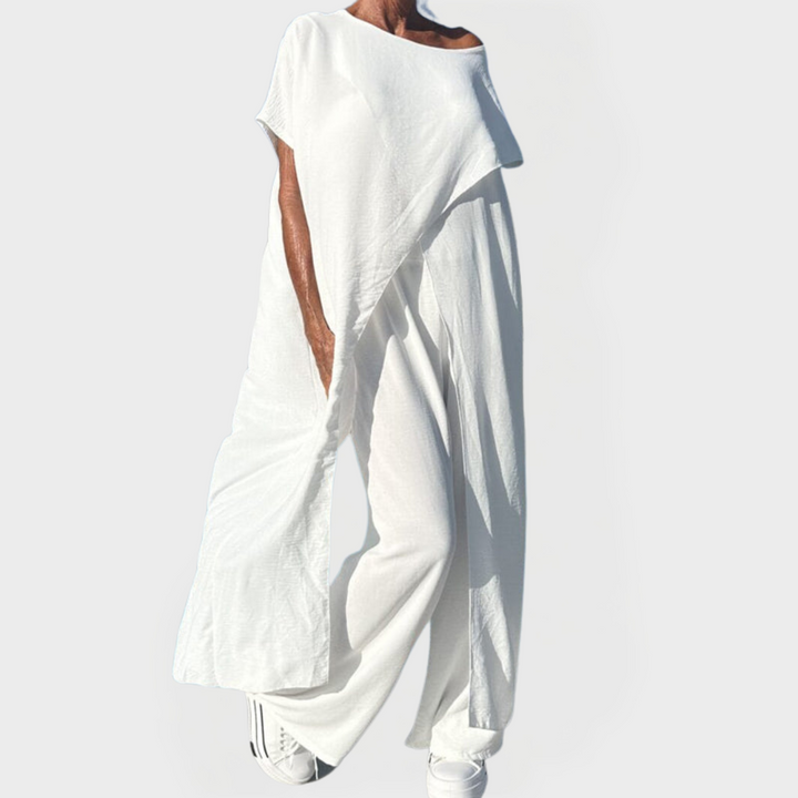 Set with Top and Pants in Solid Color with Décolleté