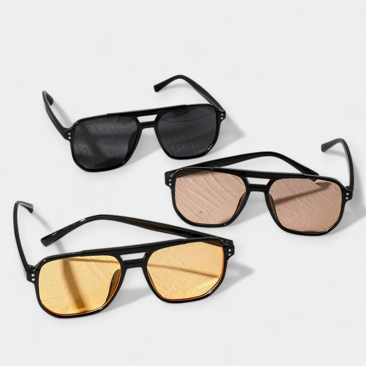 Square Glasses with Rivet