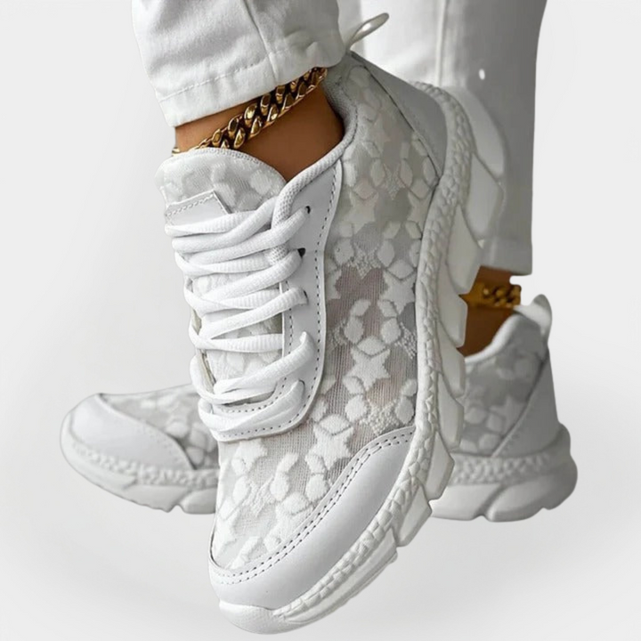 Breathable orthopedic shoes