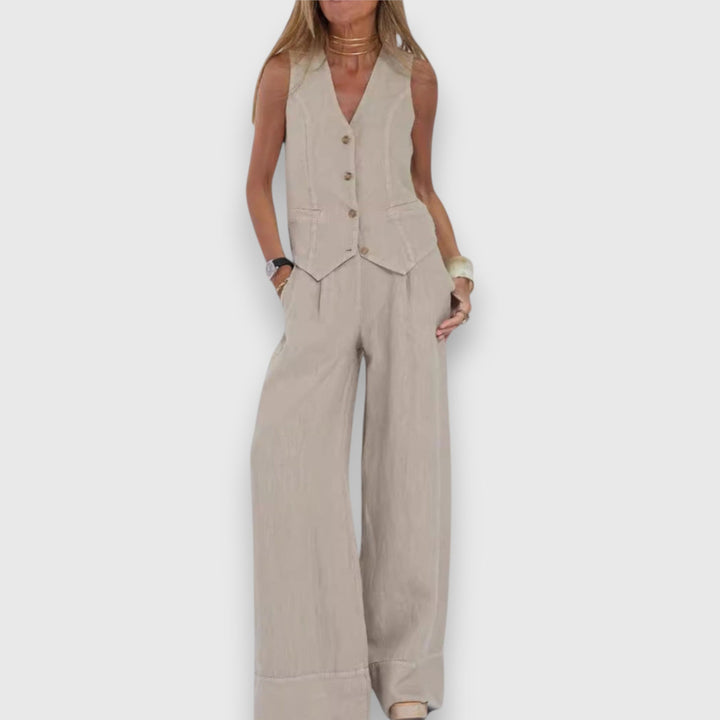 Two-Piece Set for Summer Lightness