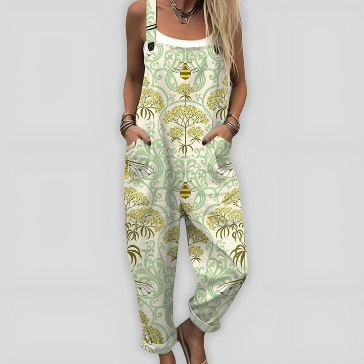 Comfortable and Stylish Jumpsuit with a Relaxed Fit