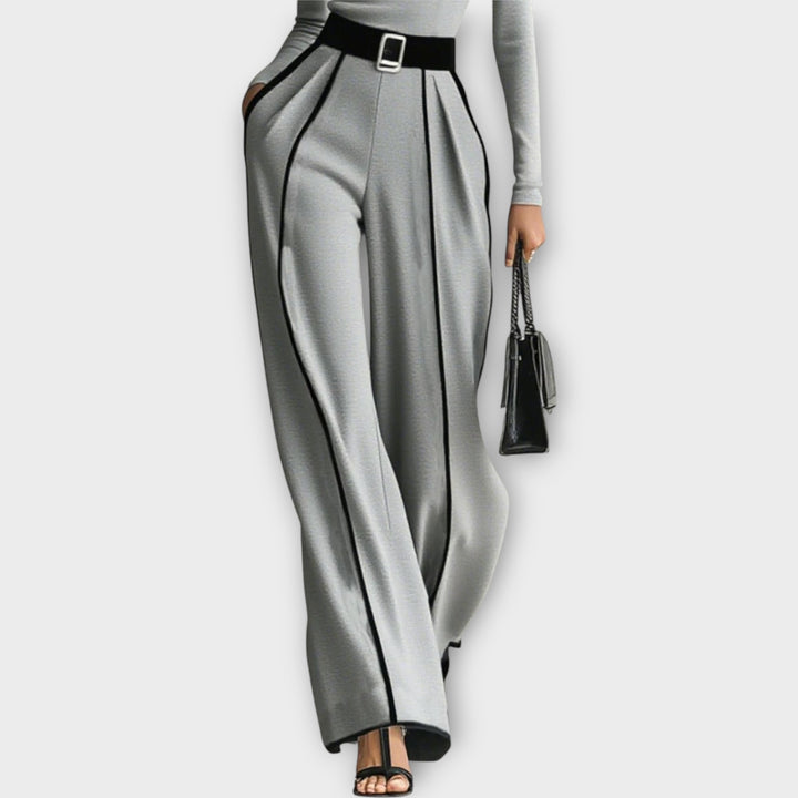 Sophisticated Two-Piece Set with Turtleneck Top and Wide-Leg Pants