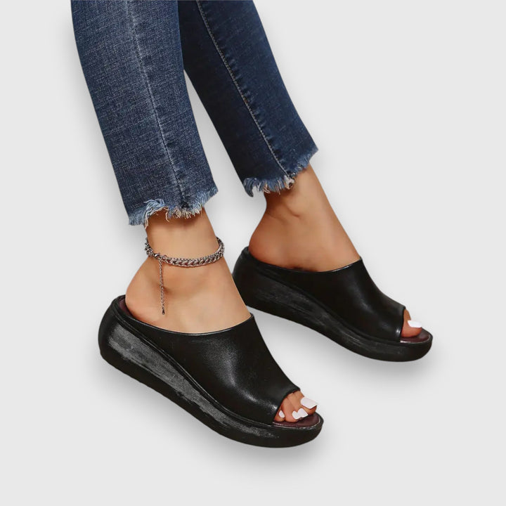 Soft Texture Sandals