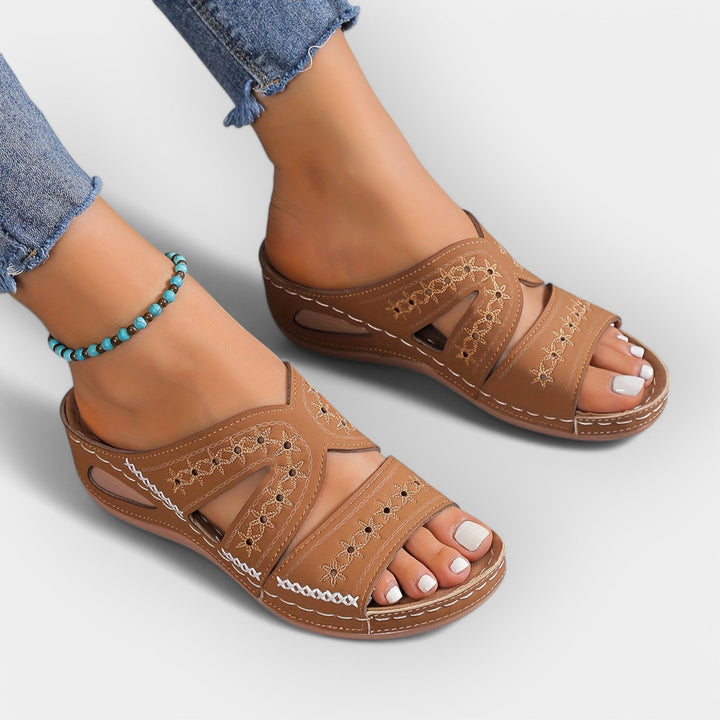 Anatomical Sandals for Everyday Use