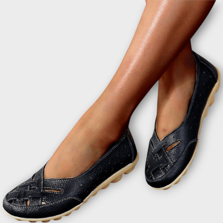 Comfortable Flat Shoes with Modern Cutouts