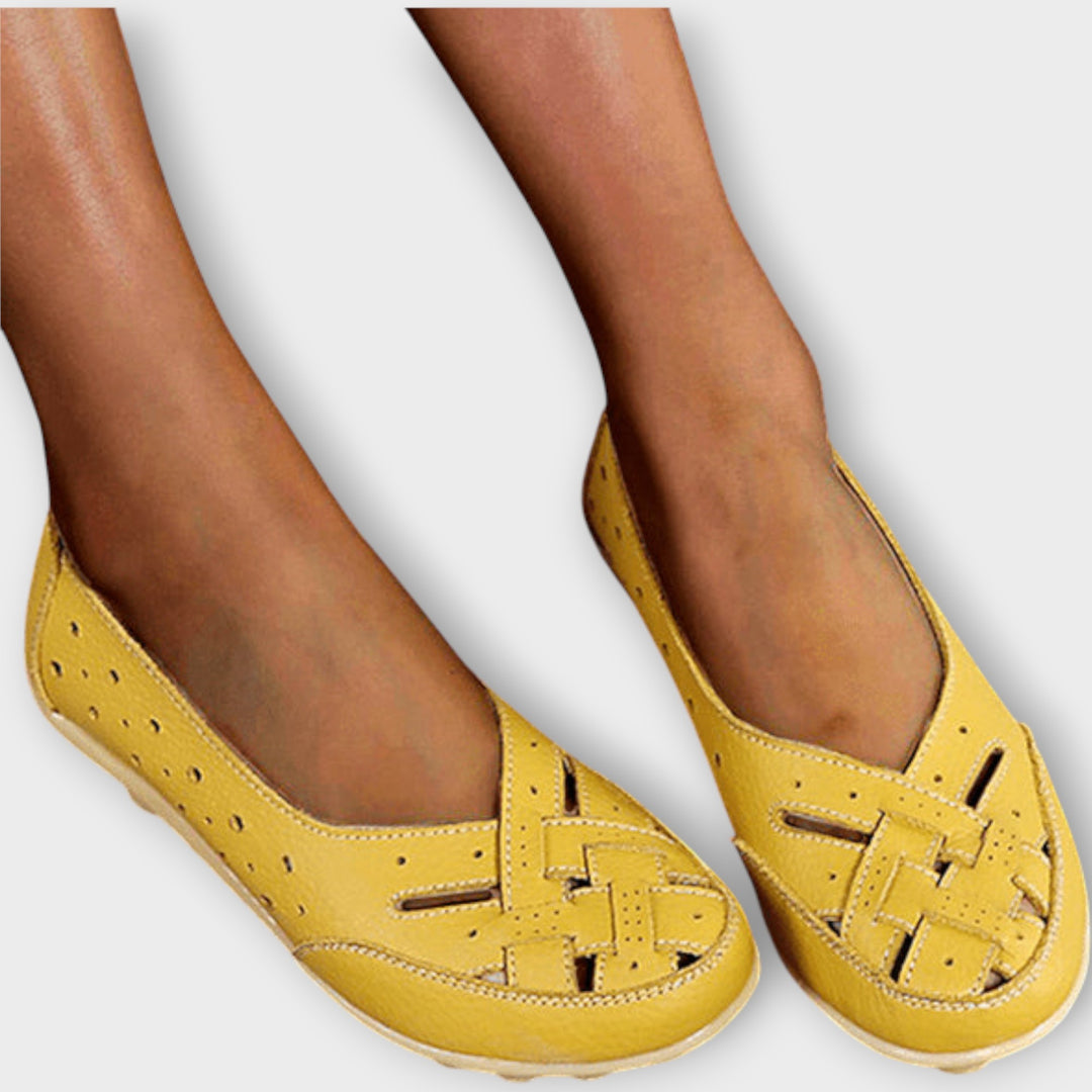 Comfortable Flat Shoes with Modern Cutouts