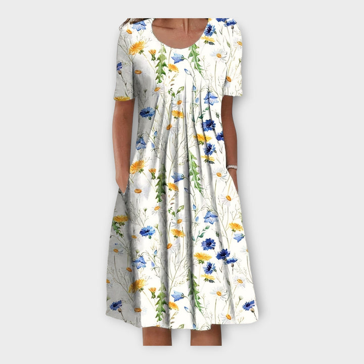 Dress with Floral Design and Short Sleeves
